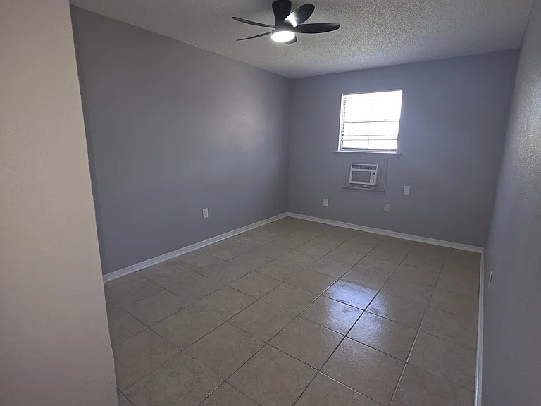 7843-7845 Sail St — Photo 14