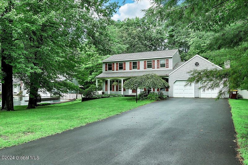 3rd image of 411 Danna Joelle Drive