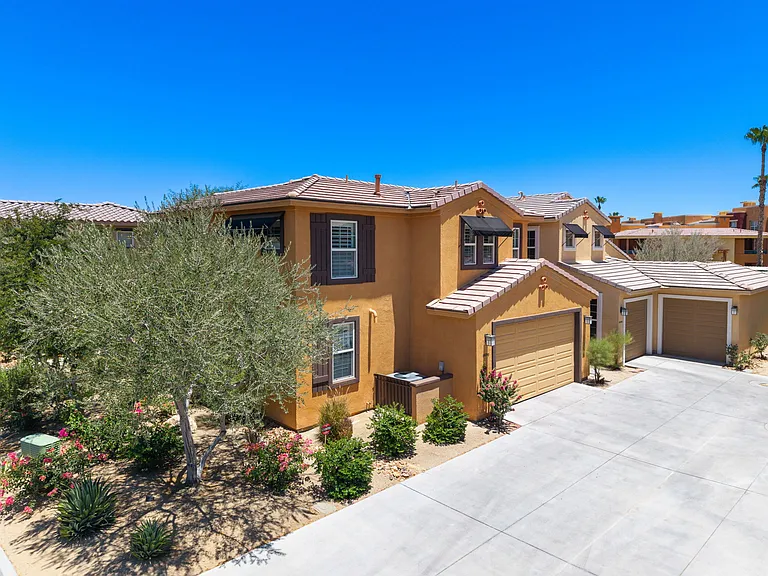52210 Rosewood Ln — Photo 39