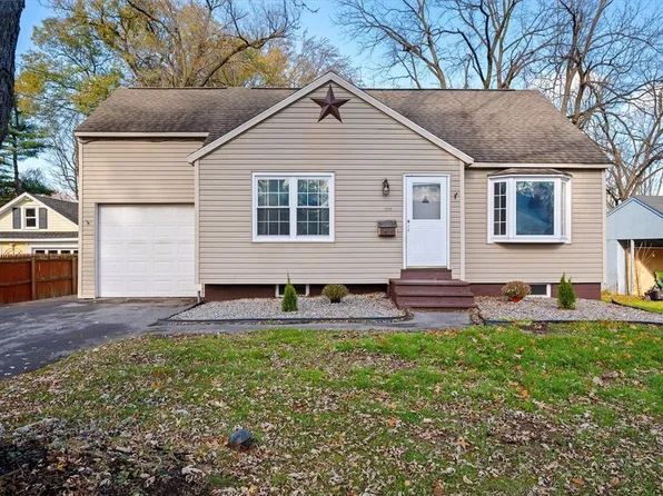 318 Fergerson Ave, North Syracuse, NY 13212