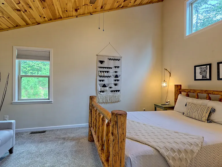 112 John English Dr — Photo 35