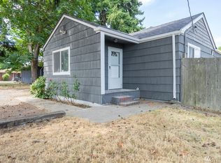 1025 112th St S, Tacoma, WA