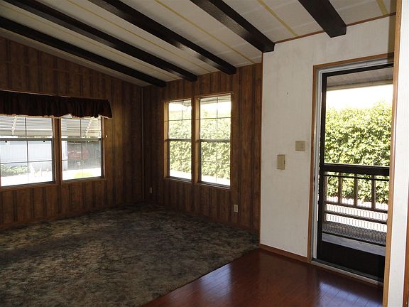 3rd image of 211 N Citrus Ave Space 61