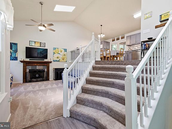 5th image of 12 Argyle Hills Dr