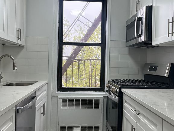3rd image of 3178 Nostrand Ave #60