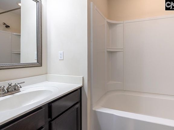 5th image of 180 Springhaven Dr