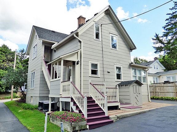 2nd image of 211 E Illinois Ave