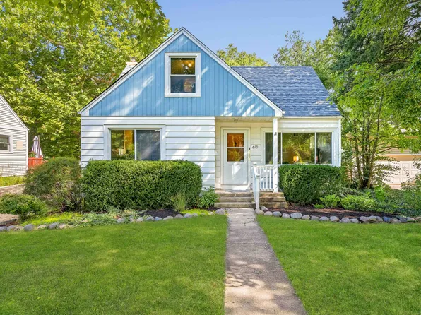 610 Franklin St, Downers Grove, IL 60515