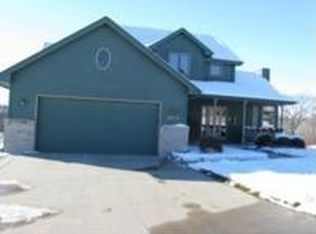 1008 Skyline Dr, Logan, IA 51546