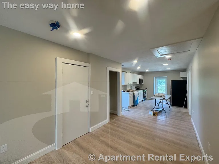 72 Washington St #2 — Photo 3