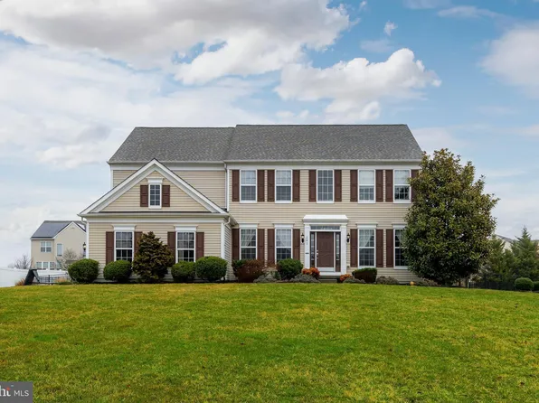241 Bartlett Dr, Mickleton, NJ 08056