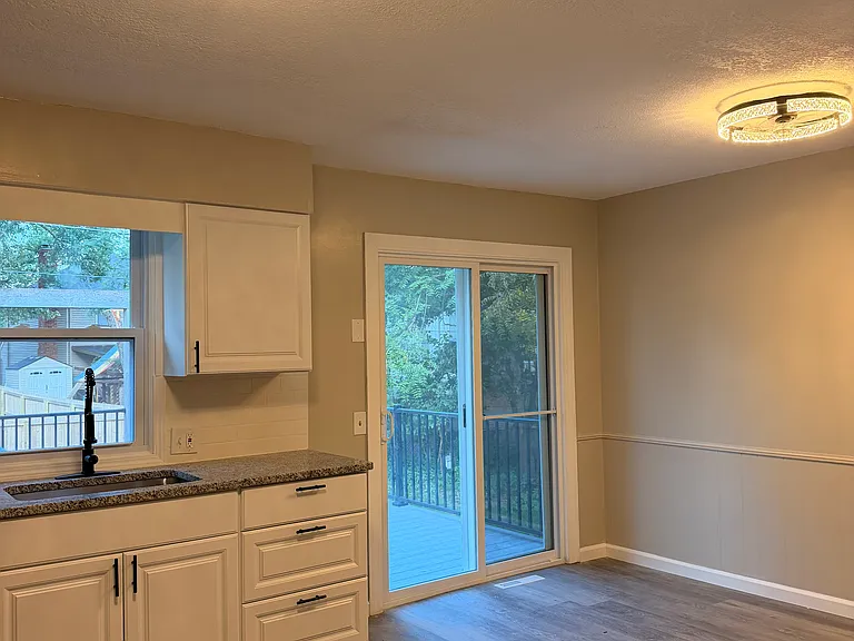 1632 S Kenwood St — Photo 35