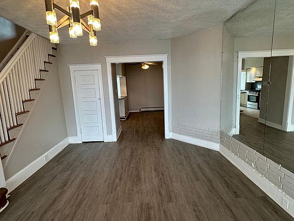 2nd image of 6605 Limekiln Pike