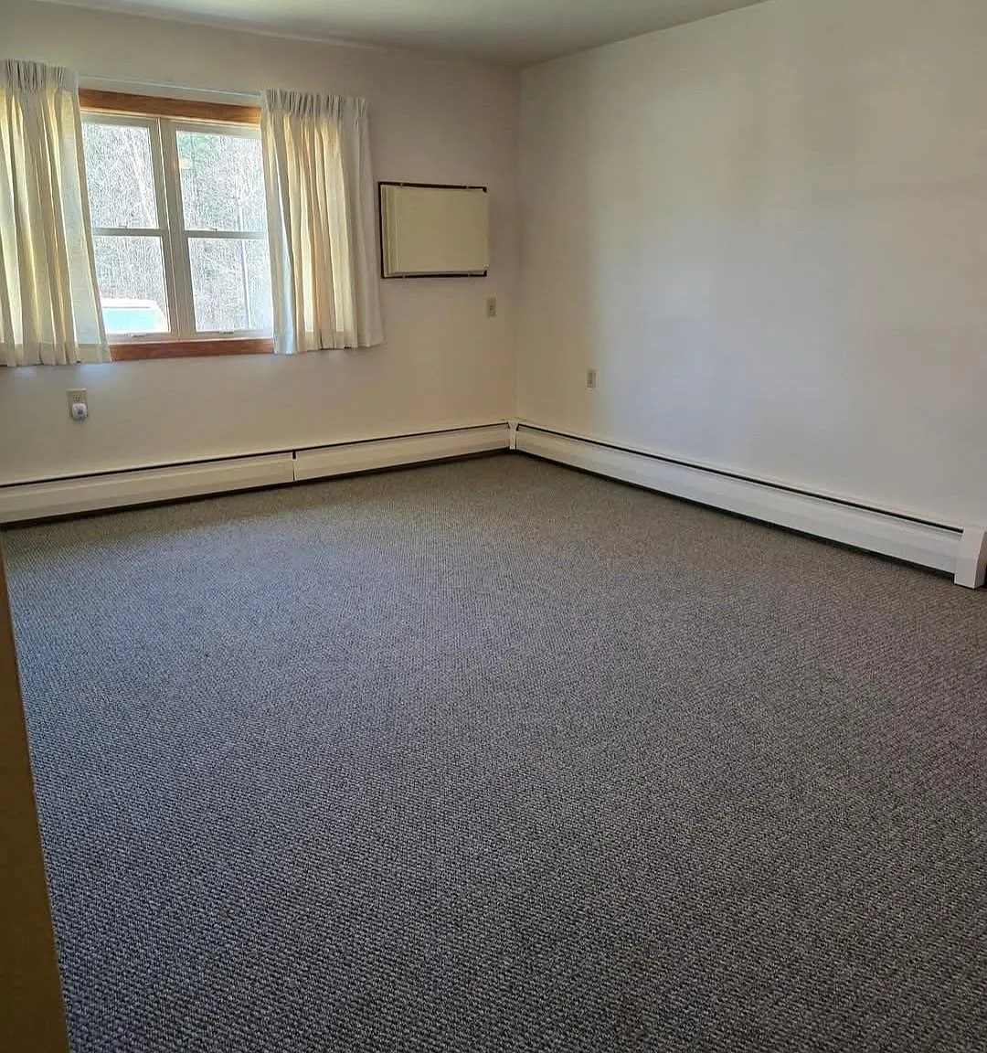 1 bed, $898 — Photo 4