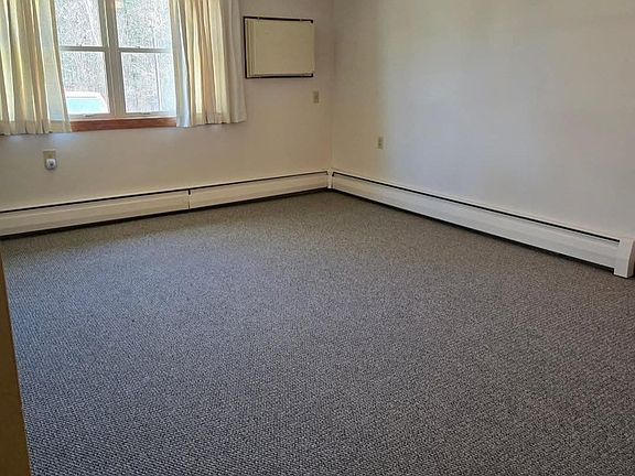 4th image of 272 Madison St #4