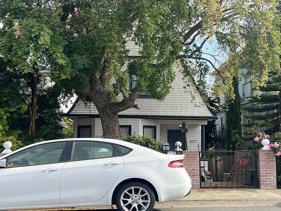 1st image of 537 York St