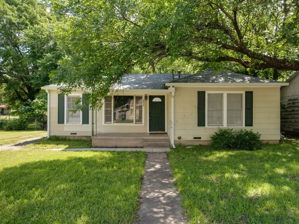 1820 Mill St, Gainesville, TX 76240