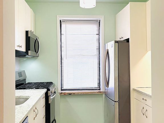 4th image of 22-30 76th St #D-2