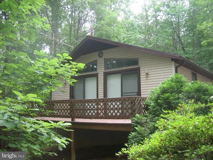 441 Douglas Rd — Photo 4