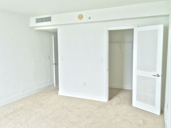 4th image of 7606 E Treasure Dr #7606
