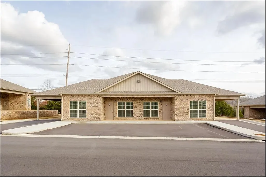 2 bed, 1200 sqft, $1,395 — Photo 4