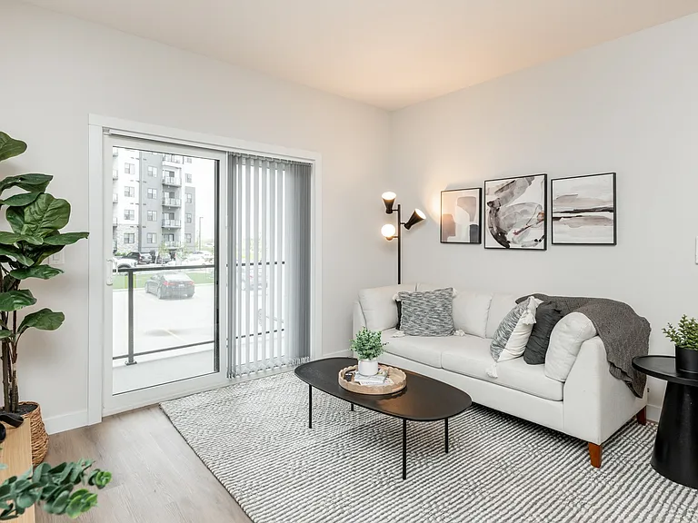 4067 Portage Ave — Photo 8