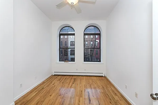 Rented by Perry Associates NYC Inc | media 21