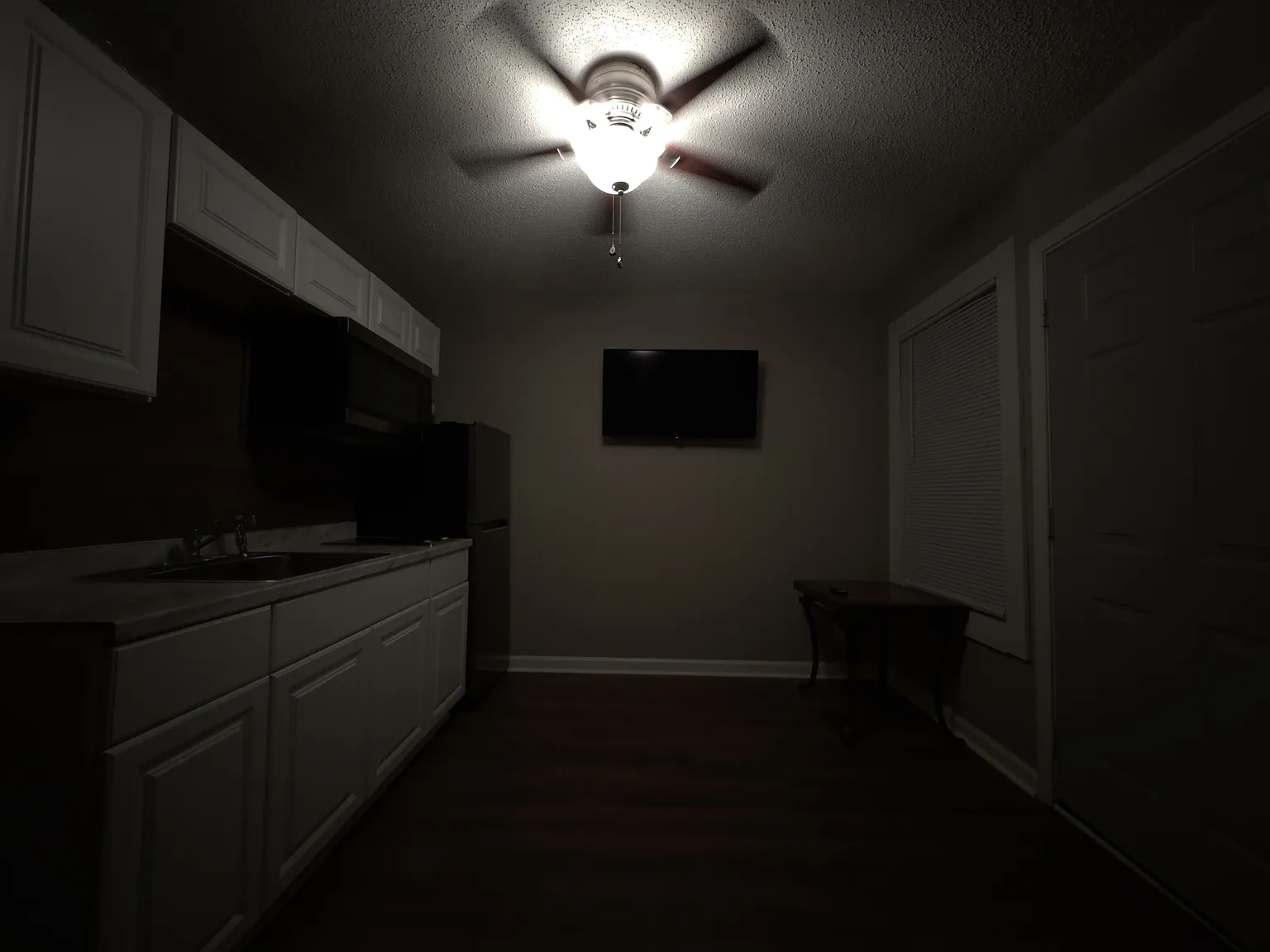 100 Waterford Dr — Photo 3