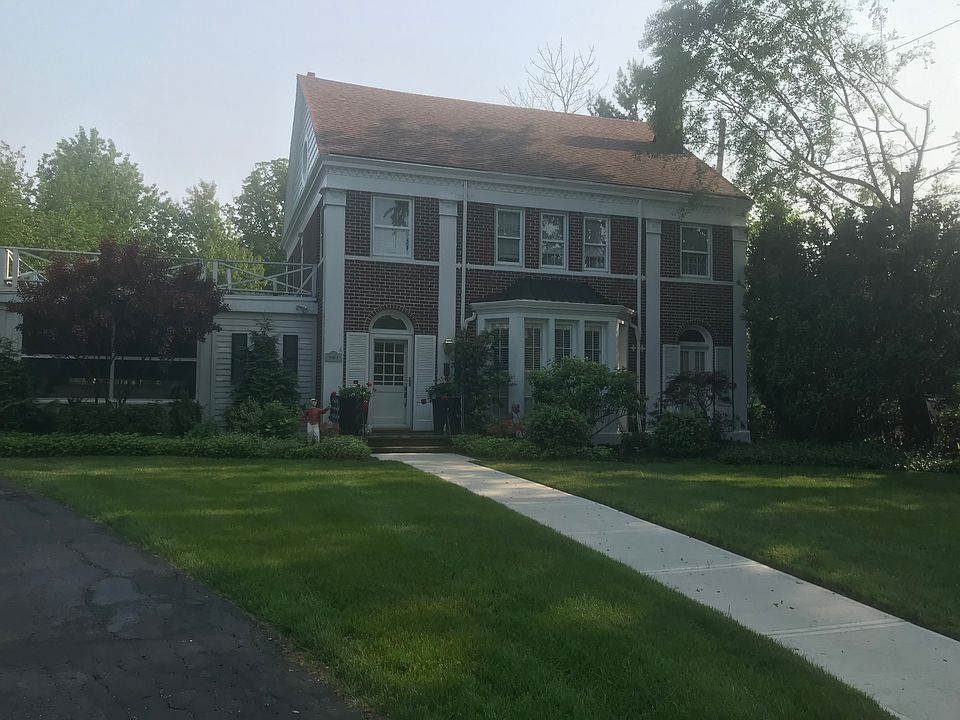 1st image of 16503 Edgewater Dr