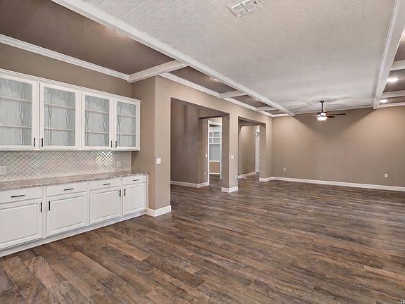 3rd image of 808 DANCING OAK LN