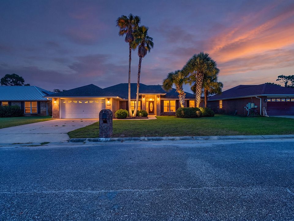 1st image of 2487 Heritage Cir