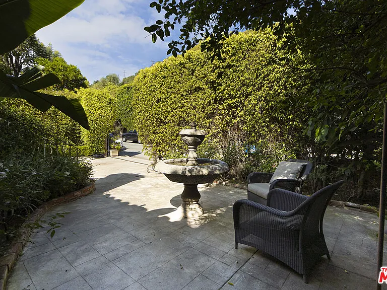 1407 N Beverly Dr — Photo 7