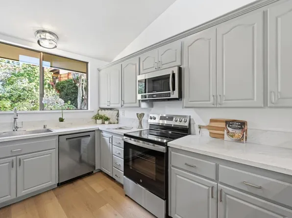 7538 Gibraltar St APT D, Carlsbad, CA 92009