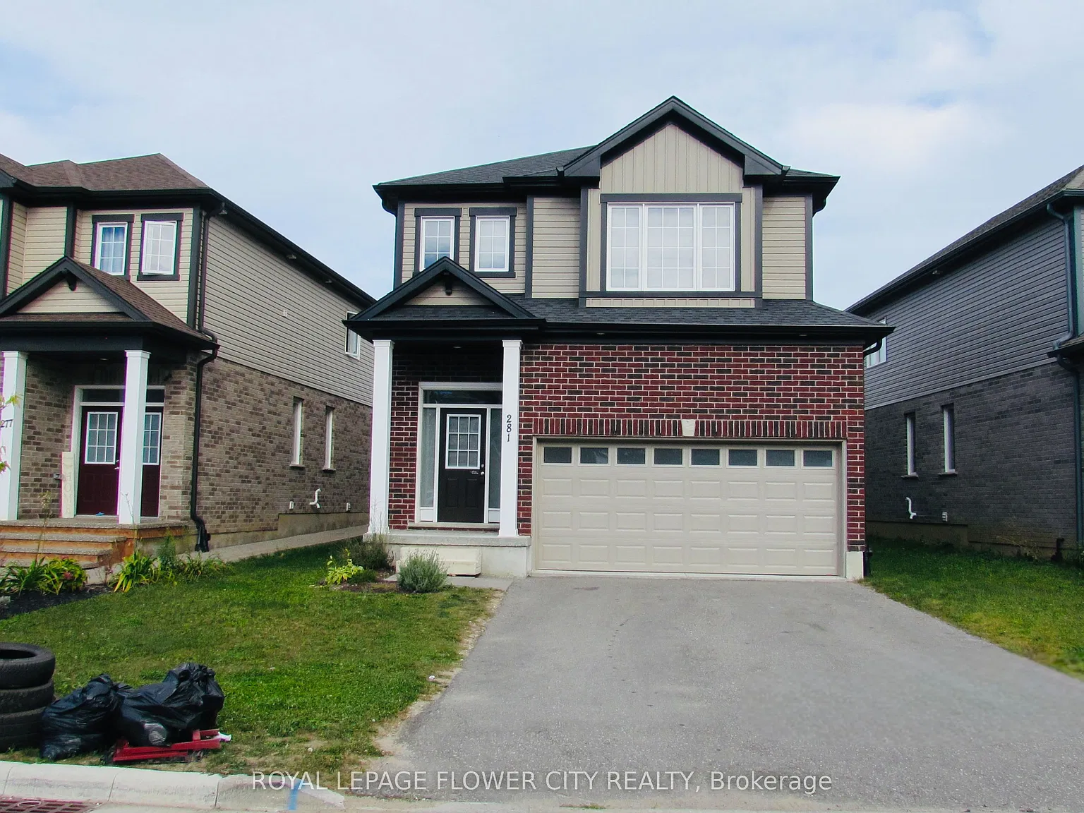 4 bed, $3,200 — Photo 1