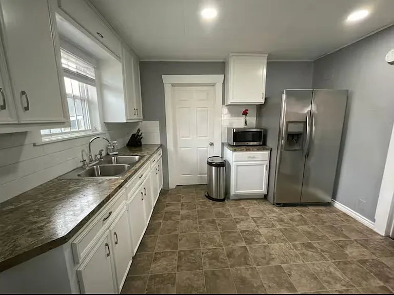 4201 Irvington Blvd — Photo 6