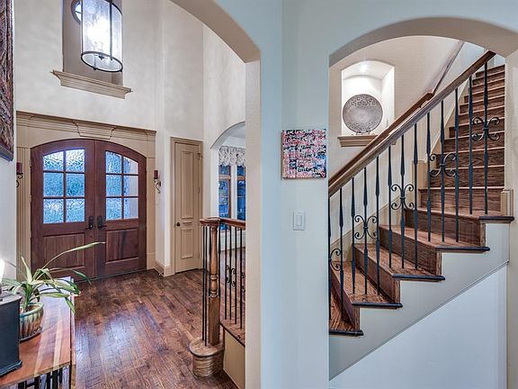 4th image of 3909 Long Meadow Dr