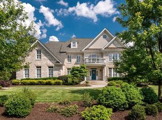 2773 Royal Crest Dr, Midlothian, VA 23113