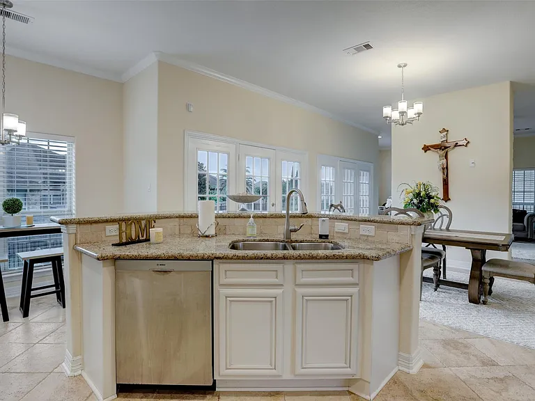 327 Twin Timbers Ln — Photo 16