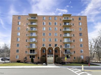 50 S Rocky River Dr APT 206, Berea, OH, 44017