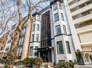 Renovated Gold Coast Apartments, Chicago, IL 60610