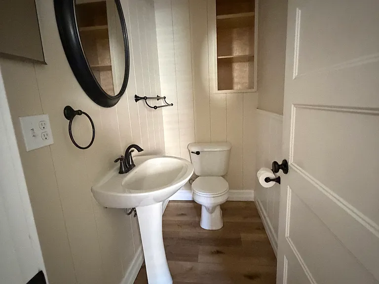 425 Daisy Ave — Photo 8