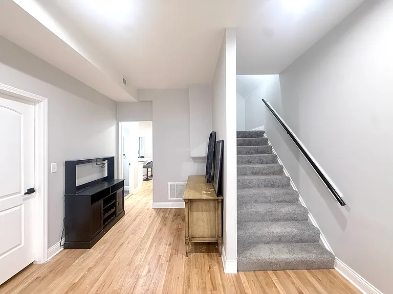 3008 E 81st St #2 — Photo 14