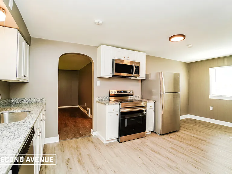 235 Center St — Photo 7