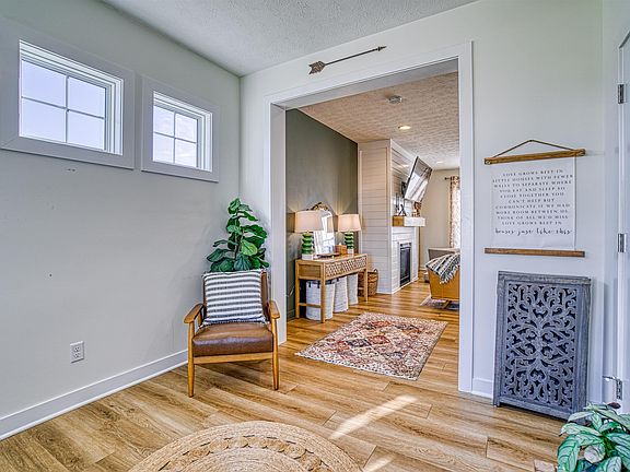 5th image of 4655 Alaina Dr