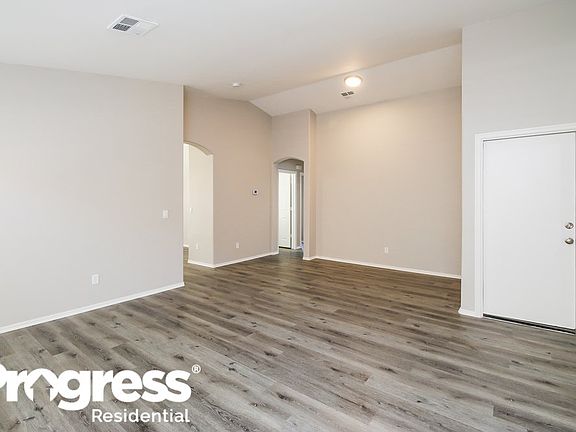 3rd image of 2822 W Angel Way