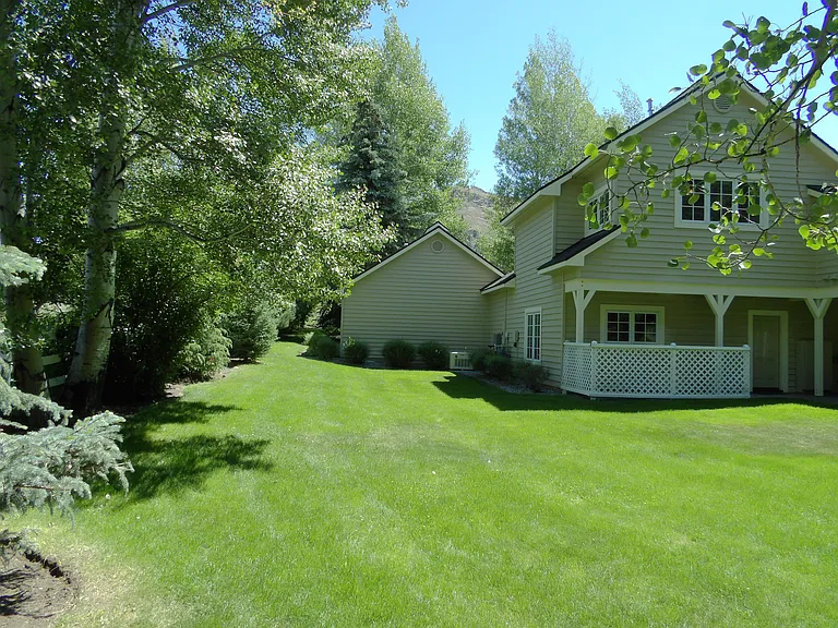 11 Willow Rd — Photo 18