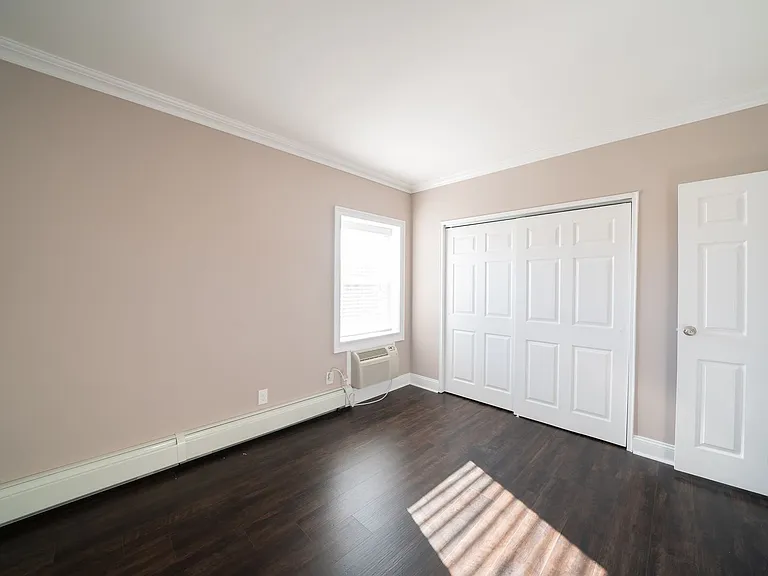 30 Euclid Ave — Photo 45