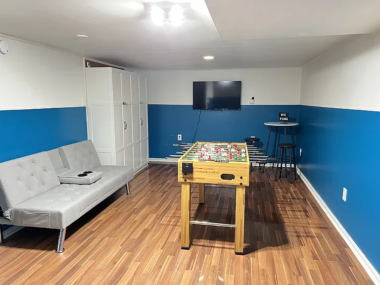 6 Sheltra Ave — Photo 10