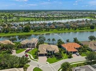 2501 Farms Ct, Sarasota, FL 34240