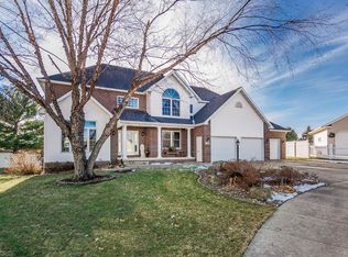 110 Westridge Ct, La Porte City, IA 50651